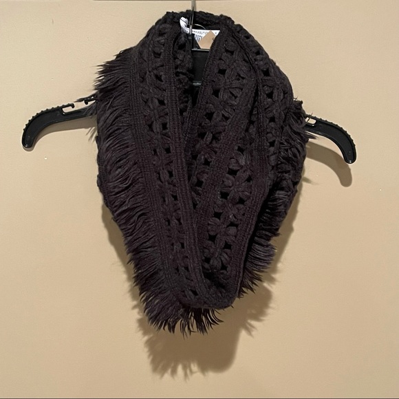 American Eagle infinity scarf